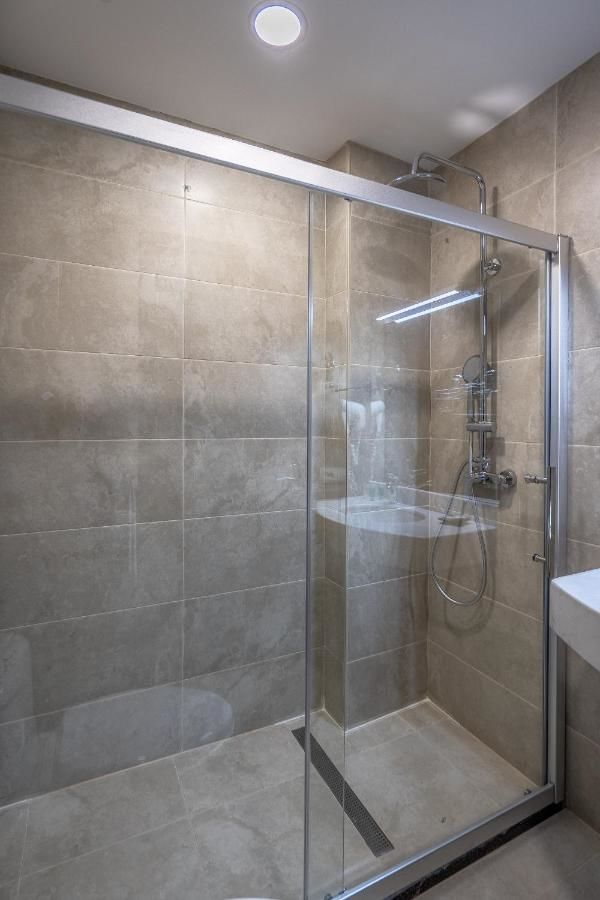 Апарт-отели Snow Pine Suite - 4 Star Resort Бакуриани