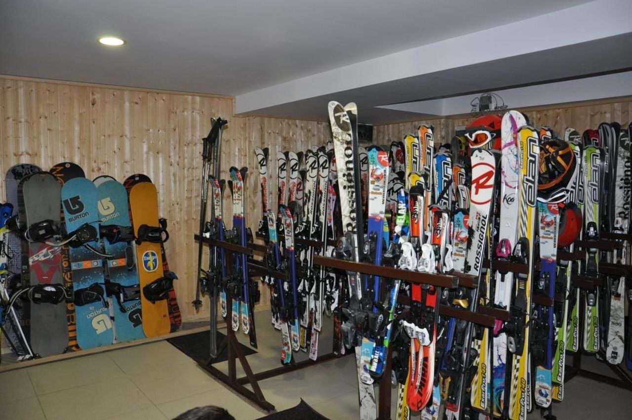 Апарт-отели Snow Pine Suite - 4 Star Resort Бакуриани