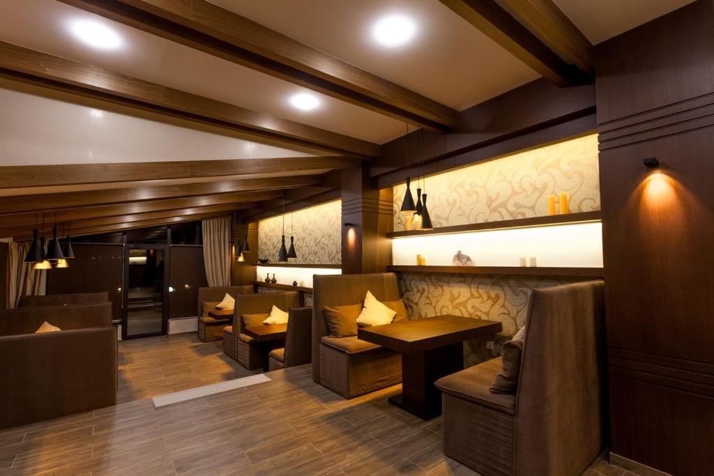 Апарт-отели Snow Pine Suite - 4 Star Resort Бакуриани