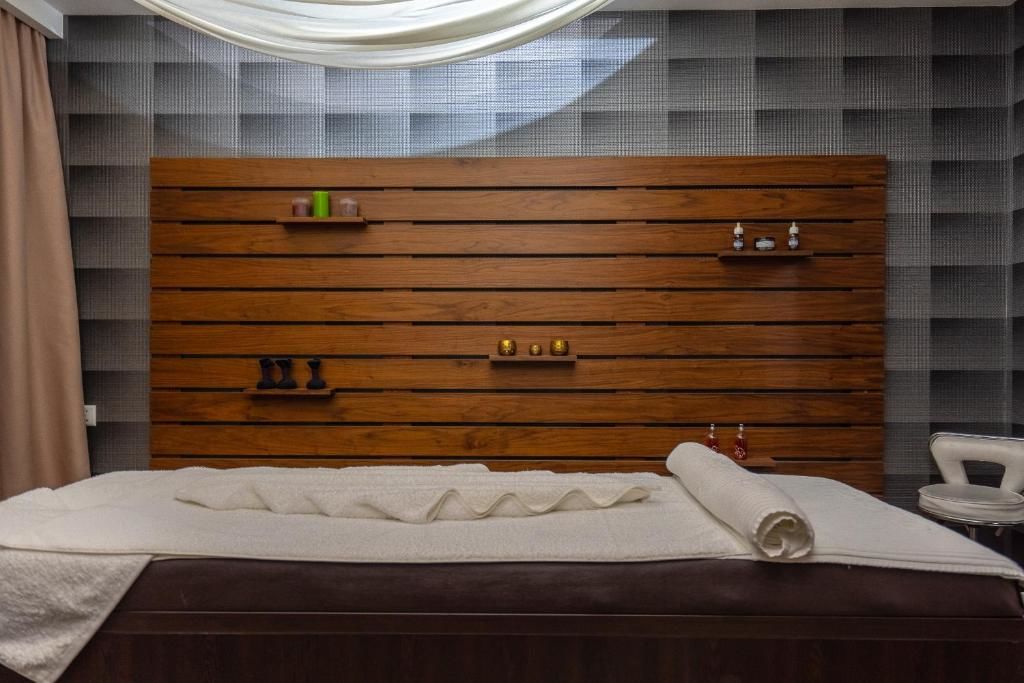 Апарт-отели Snow Pine Suite - 4 Star Resort Бакуриани