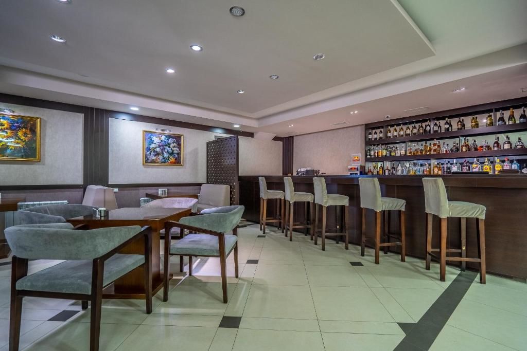 Апарт-отели Snow Pine Suite - 4 Star Resort Бакуриани