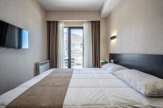 Апарт-отели Snow Pine Suite - 4 Star Resort Бакуриани Люкс с балконом-9